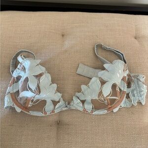Fleur du mal bra size 32B